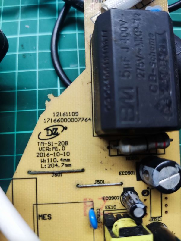 维修美的电磁炉C21-SN2105不通电故障日记